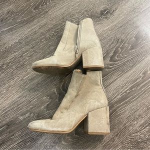 MOVING SALE lucky snakeskin leather boots